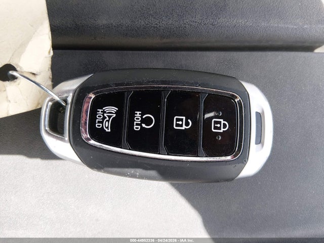 Продажа на аукционе авто 2024 Hyundai Venue Limited, vin: KMHRC8A37RU294343, номер лота: 44952336