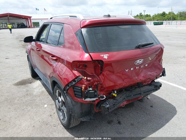 Продажа на аукционе авто 2024 Hyundai Venue Limited, vin: KMHRC8A37RU294343, номер лота: 44952336