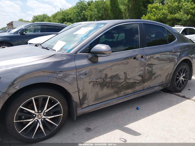 44952356 :رقم المزاد ، 4T1G11AK2RU883960 vin ، 2024 Toyota Camry Se مزاد بيع