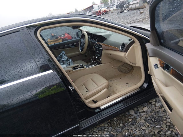 Продаж на аукціоні авто 2012 Mercedes-benz C 300 Luxury 4matic/sport 4matic, vin: WDDGF8BBXCA642269, номер лоту: 44952372
