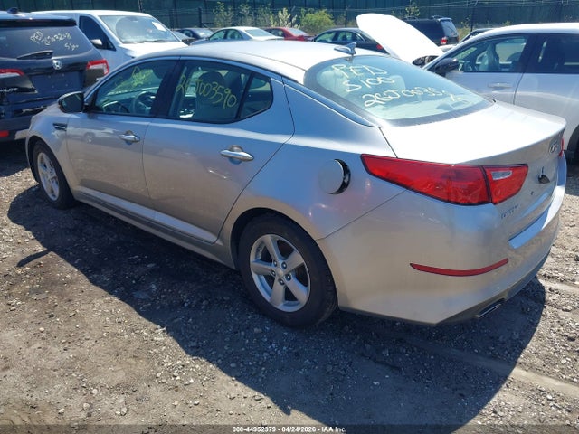 2015 Kia Optima Lx მანქანა იყიდება აუქციონზე, vin: 5XXGM4A78FG372456, აუქციონის ნომერი: 44952379
