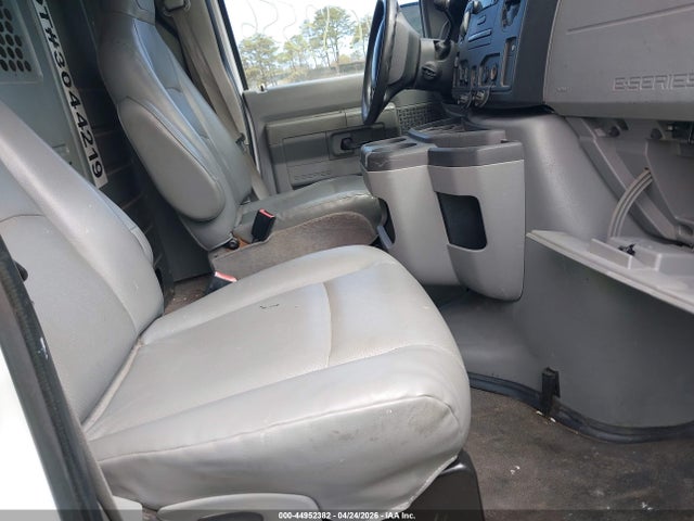 44952382 :رقم المزاد ، 1FTNS2EW0DDA18893 vin ، 2013 Ford E-250 Commercial مزاد بيع