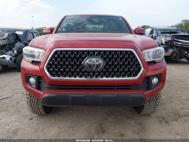 3TMCZ5AN3KM213695 Toyota Tacoma Trd Off Road