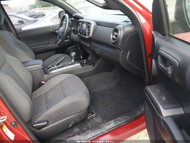 3TMCZ5AN3KM213695 Toyota Tacoma Trd Off Road
