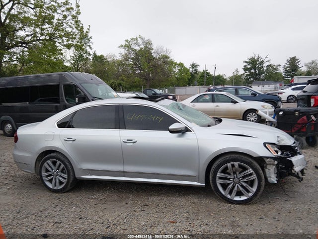 Продаж на аукціоні авто 2017 Volkswagen Passat V6 Sel Premium, vin: 1VWCM7A30HC060919, номер лоту: 44952414