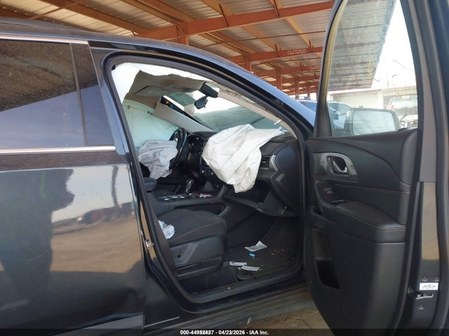1GNERGKW6JJ215407 Chevrolet Traverse 1lt