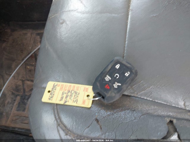 44952457 :رقم المزاد ، 1GNSKJKC9FR730274 vin ، 2015 Chevrolet Suburban 1500 Lt مزاد بيع