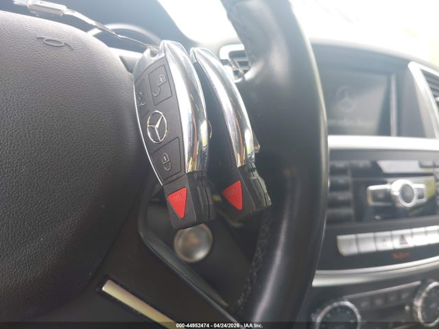 2015 Mercedes-benz Ml 350 მანქანა იყიდება აუქციონზე, vin: 4JGDA5JB3FA554143, აუქციონის ნომერი: 44952474