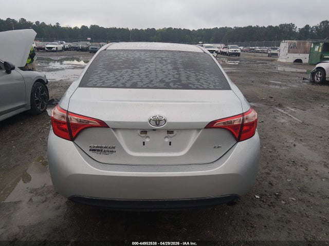 Toyota COROLLA LE 2018 5YFBURHE5JP770526 Image 16