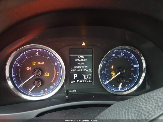 Toyota COROLLA LE 2018 5YFBURHE5JP770526 Image 7