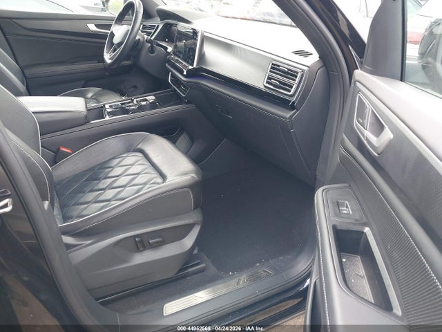 Продаж на аукціоні авто 2024 Volkswagen Atlas Cross Sport 2.0t Sel Premium R-line, vin: 1V2FE2CA2RC224540, номер лоту: 44952568
