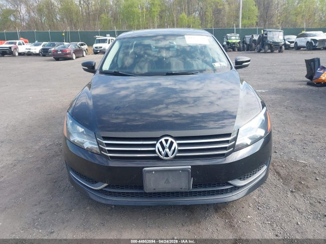 2013 Volkswagen Passat 2.5l Se მანქანა იყიდება აუქციონზე, vin: 1VWBP7A3XDC150012, აუქციონის ნომერი: 44952594