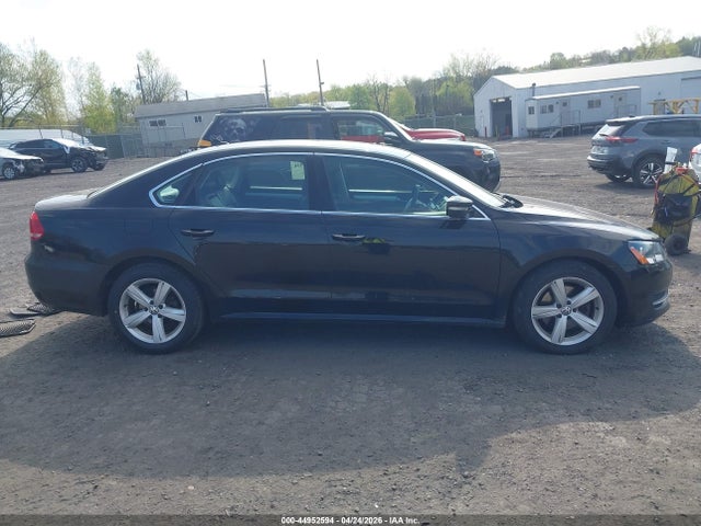 2013 Volkswagen Passat 2.5l Se მანქანა იყიდება აუქციონზე, vin: 1VWBP7A3XDC150012, აუქციონის ნომერი: 44952594