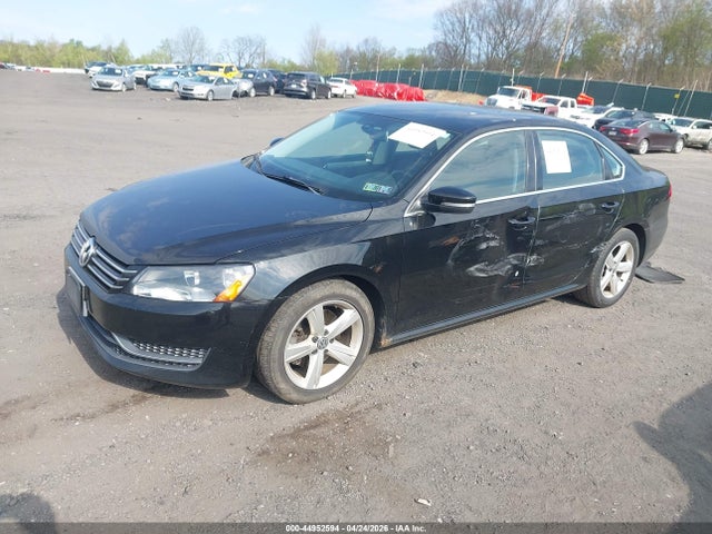 2013 Volkswagen Passat 2.5l Se მანქანა იყიდება აუქციონზე, vin: 1VWBP7A3XDC150012, აუქციონის ნომერი: 44952594