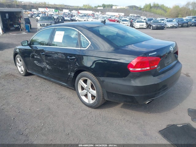 2013 Volkswagen Passat 2.5l Se მანქანა იყიდება აუქციონზე, vin: 1VWBP7A3XDC150012, აუქციონის ნომერი: 44952594
