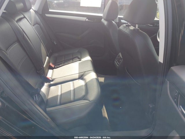 2013 Volkswagen Passat 2.5l Se მანქანა იყიდება აუქციონზე, vin: 1VWBP7A3XDC150012, აუქციონის ნომერი: 44952594