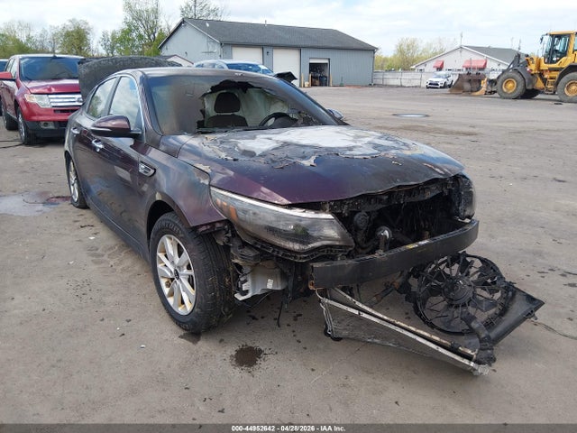 2016 Kia Optima Lx მანქანა იყიდება აუქციონზე, vin: 5XXGT4L3XGG115765, აუქციონის ნომერი: 44952642