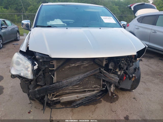 44952643 :رقم المزاد ، 2C4RC1GGXDR665281 vin ، 2013 Chrysler Town & Country Limited مزاد بيع