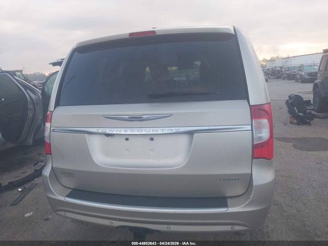 44952643 :رقم المزاد ، 2C4RC1GGXDR665281 vin ، 2013 Chrysler Town & Country Limited مزاد بيع