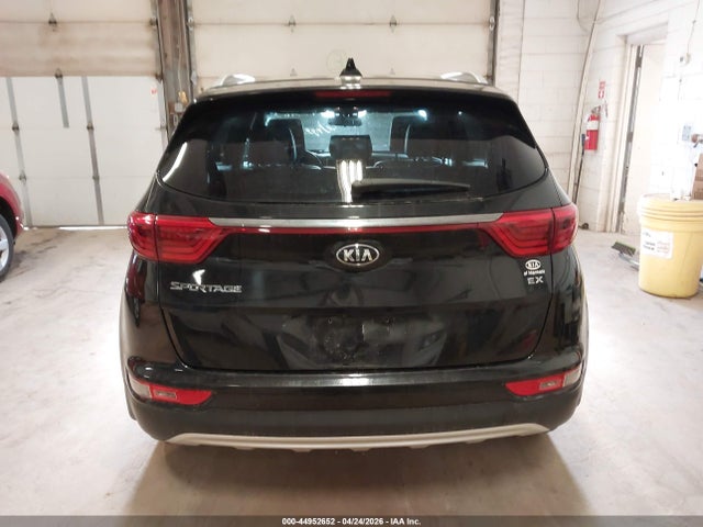 Продаж на аукціоні авто 2018 Kia Sportage Ex, vin: KNDPNCAC6J7452702, номер лоту: 44952652
