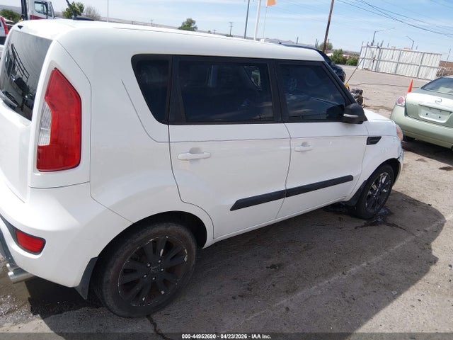 44952690 :رقم المزاد ، KNDJT2A68D7545273 vin ، 2013 Kia Soul + مزاد بيع
