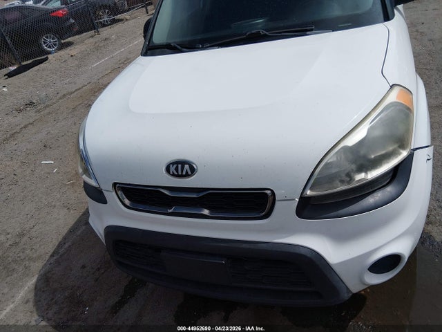 44952690 :رقم المزاد ، KNDJT2A68D7545273 vin ، 2013 Kia Soul + مزاد بيع
