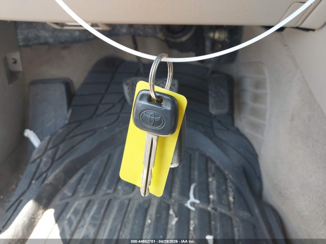 44952701 :رقم المزاد ، 4T1BE32K15U567730 vin ، 2005 Toyota Camry Le مزاد بيع