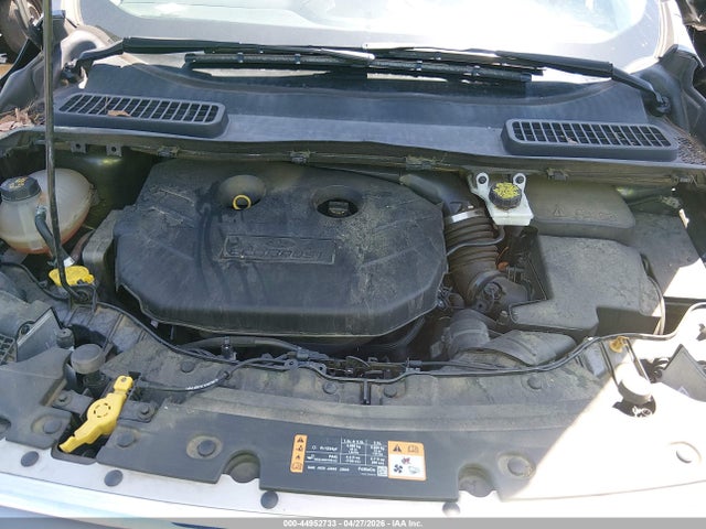 44952733 :رقم المزاد ، 1FMCU9J95HUF01677 vin ، 2017 Ford Escape Titanium مزاد بيع