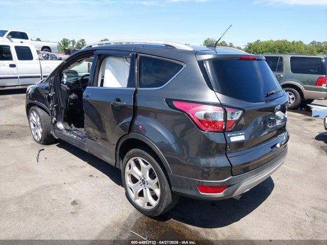 44952733 :رقم المزاد ، 1FMCU9J95HUF01677 vin ، 2017 Ford Escape Titanium مزاد بيع