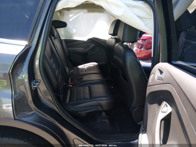 44952733 :رقم المزاد ، 1FMCU9J95HUF01677 vin ، 2017 Ford Escape Titanium مزاد بيع
