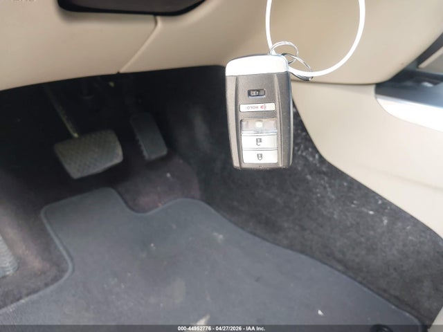 Продажа на аукционе авто 2016 Acura Mdx Technology   Acurawatch Plus Packages/technology Package, vin: 5FRYD4H45GB050828, номер лота: 44952776