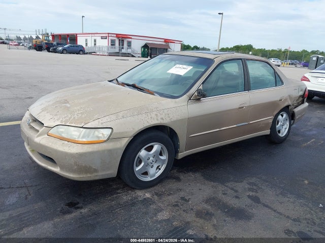 Продажа на аукционе авто 2000 Honda Accord 3.0 Ex, vin: 1HGCG1656YA040740, номер лота: 44952801