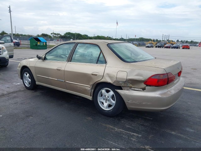 Продажа на аукционе авто 2000 Honda Accord 3.0 Ex, vin: 1HGCG1656YA040740, номер лота: 44952801