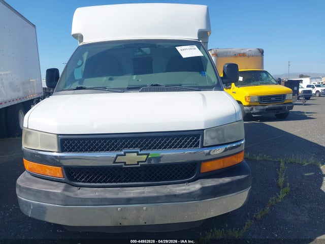 Продажа на аукционе авто 2013 Chevrolet Express Cutaway 3500, vin: 1GB0G2CG2D1176102, номер лота: 44952828