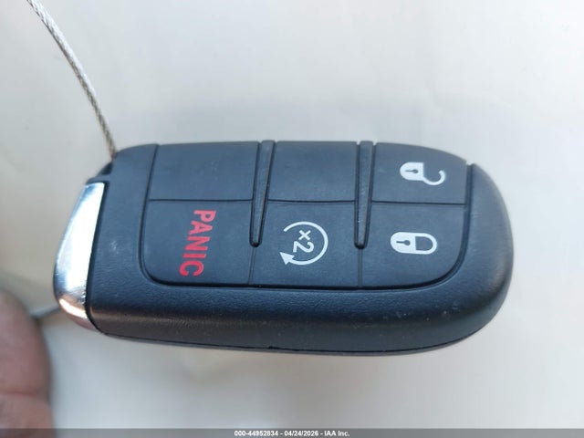 44952834 :رقم المزاد ، ZACCJABB2JPG99738 vin ، 2018 Jeep Renegade Latitude Fwd مزاد بيع