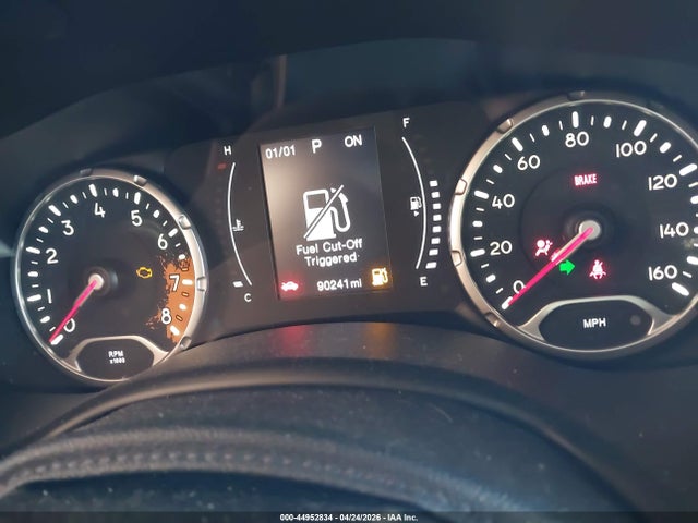 44952834 :رقم المزاد ، ZACCJABB2JPG99738 vin ، 2018 Jeep Renegade Latitude Fwd مزاد بيع