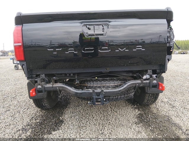2025 Toyota Tacoma Hybrid Trailhunter მანქანა იყიდება აუქციონზე, vin: 3TYLC5LN9ST038601, აუქციონის ნომერი: 44952902