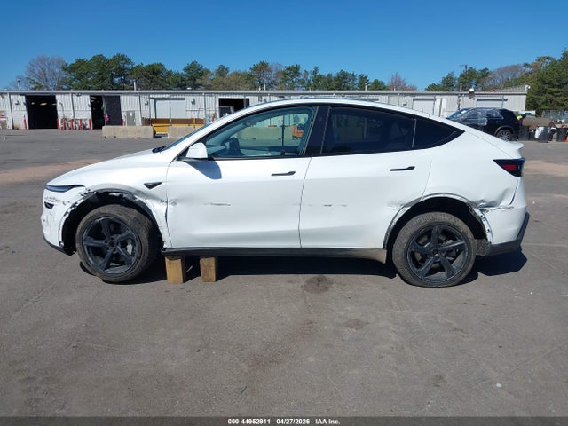 2026 Tesla Model Y მანქანა იყიდება აუქციონზე, vin: 7SAYGDEE7TA448512, აუქციონის ნომერი: 44952911