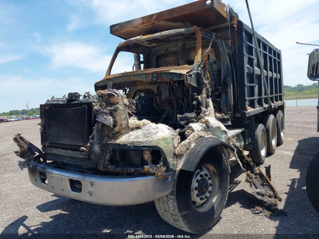 2000 Sterling Truck Lt 9500 მანქანა იყიდება აუქციონზე, vin: 2FZXESEB1YAF53378, აუქციონის ნომერი: 44952933
