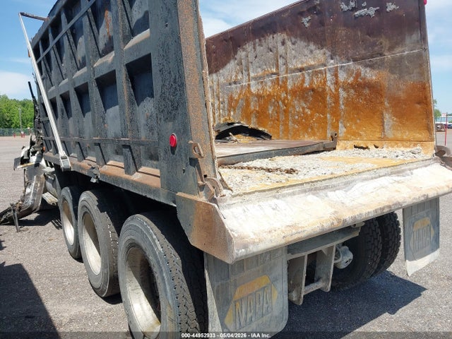 2000 Sterling Truck Lt 9500 მანქანა იყიდება აუქციონზე, vin: 2FZXESEB1YAF53378, აუქციონის ნომერი: 44952933