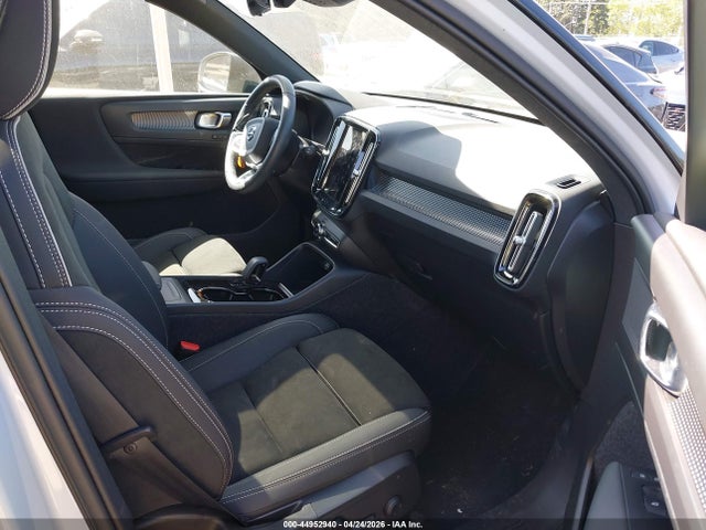 YV4ED3UR5N2713036 Volvo Xc40 Recharge Pure Electric P8 Twin Plus