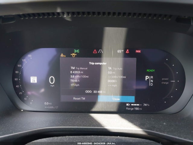 YV4ED3UR5N2713036 Volvo Xc40 Recharge Pure Electric P8 Twin Plus