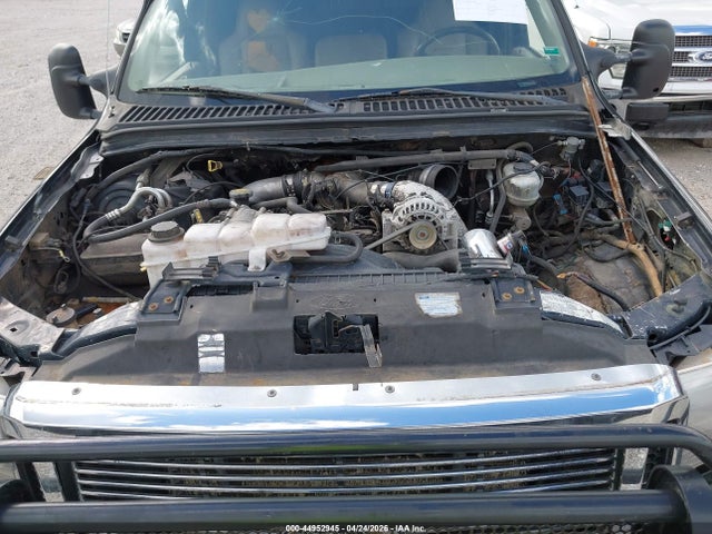 44952945 :رقم المزاد ، 1FTWW33F92EC25484 vin ، 2002 Ford F-350 Lariat/xl/xlt مزاد بيع