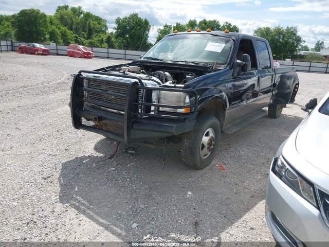 44952945 :رقم المزاد ، 1FTWW33F92EC25484 vin ، 2002 Ford F-350 Lariat/xl/xlt مزاد بيع