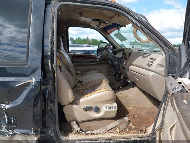 44952945 :رقم المزاد ، 1FTWW33F92EC25484 vin ، 2002 Ford F-350 Lariat/xl/xlt مزاد بيع