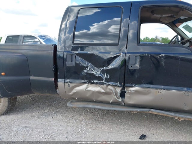 44952945 :رقم المزاد ، 1FTWW33F92EC25484 vin ، 2002 Ford F-350 Lariat/xl/xlt مزاد بيع