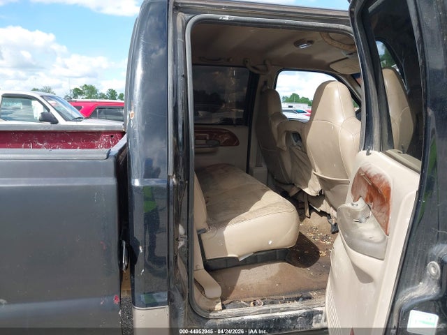 44952945 :رقم المزاد ، 1FTWW33F92EC25484 vin ، 2002 Ford F-350 Lariat/xl/xlt مزاد بيع