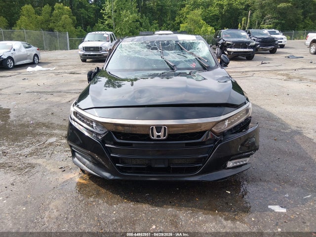 44952951 :رقم المزاد ، 1HGCV1F33JA249279 vin ، 2018 Honda Accord Sport مزاد بيع