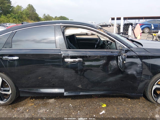 44952951 :رقم المزاد ، 1HGCV1F33JA249279 vin ، 2018 Honda Accord Sport مزاد بيع