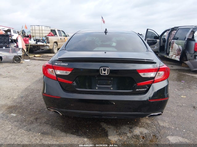 44952951 :رقم المزاد ، 1HGCV1F33JA249279 vin ، 2018 Honda Accord Sport مزاد بيع